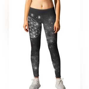 Black mandala leggings by  Society 6 Size MEDIUM